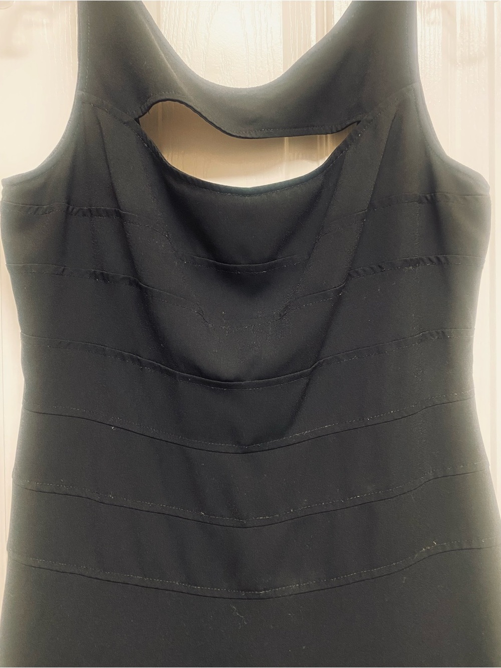 Cache Sleeveless LBD - Picture 2 of 4